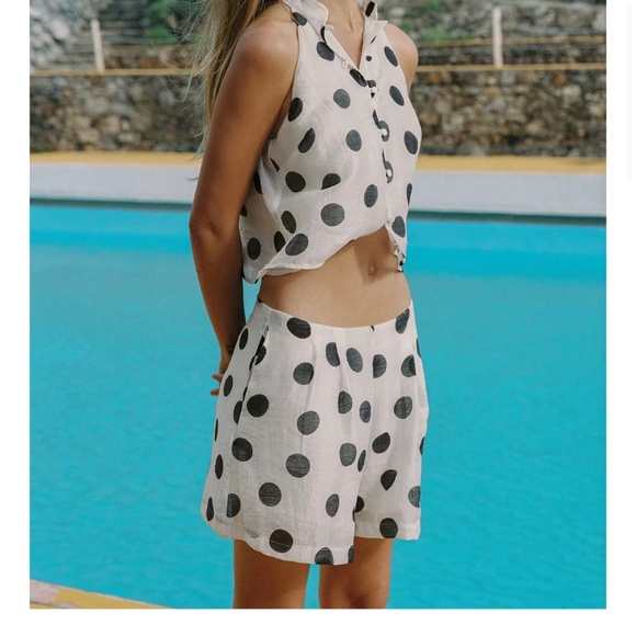 NEW with Tags Zara Black Polka Dot Pleated Lined Shorts Sz S - Picture 2 of 5